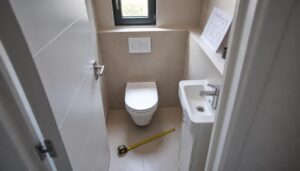 Dimensions minimales d’un WC : mesures et dégagements